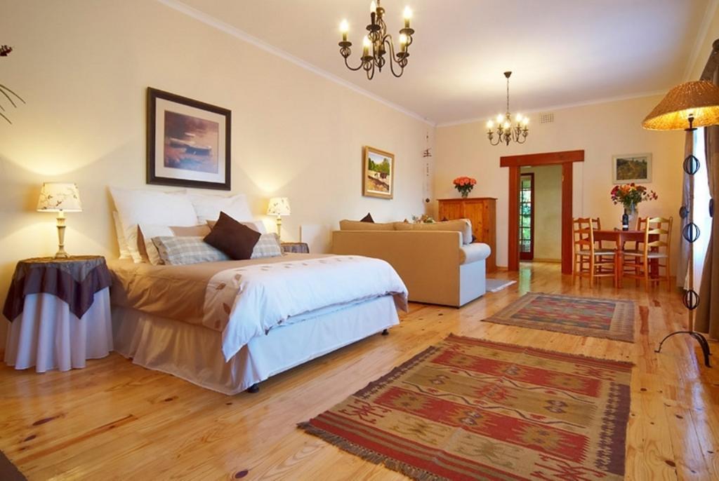 Sacred Mountain Lodge Noordhoek Room photo